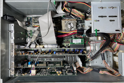 vlb 486 dx4 120 16mb pas16scsi es1868f trident inside.jpg