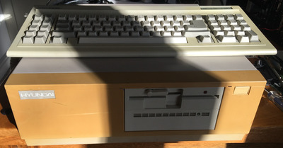 Hyundai PC and XT keyboard.JPG