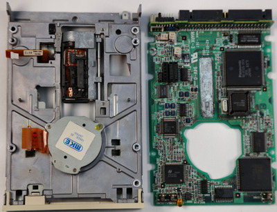 Floptical Bottom (PCB Removed - Favoring Drive - SGI).jpg