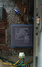 AMD Am486 DX4-100 without heatsink.jpg